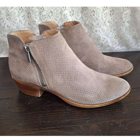 EUC Lucky Brand	Bayley 2 Perforated Beige Suede BootSz. 8.5M - Picture 1 of 12